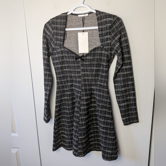 NWT Chechered Skater Dress Size Medium Black And White Heart Low Cut Stretch - Picture 3 of 13